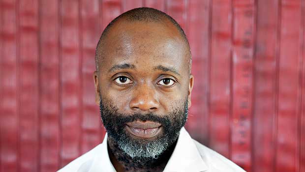 Artist Theaster Gates focuses on urban renewal in Chicago Artist Theaster Gates focuses on urban renewal in Chicago