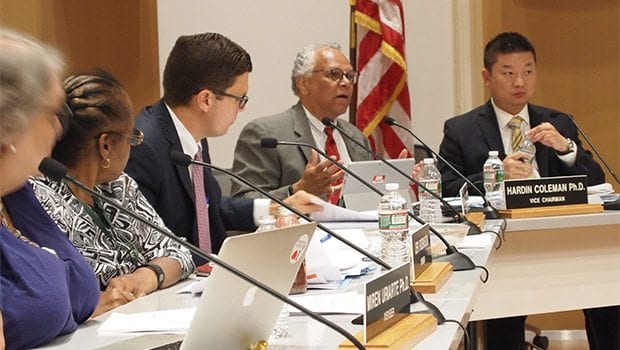 Parents, councilors mull return to elected school committee Parents, councilors mull return to elected school committee