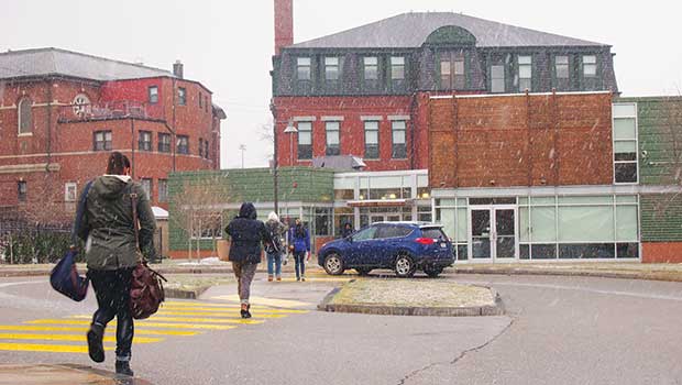 School turnaround bill advances School turnaround bill advances
