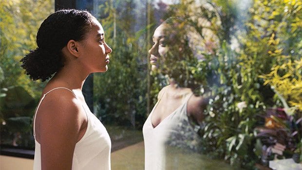 Isolated teen falls for her next-door neighbor in ‘Everything, Everything’ Isolated teen falls for her next-door neighbor in ‘Everything, Everything’