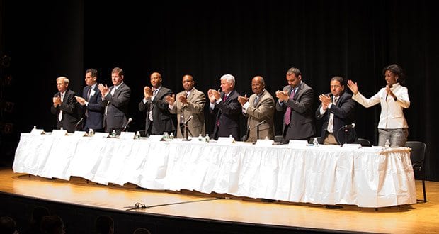 Mayoral candidates face school students at Roxbury forum Mayoral candidates face school students at Roxbury forum