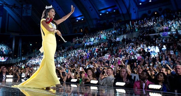 Miss America Nina Davuluri brushes off racist criticism; Says she will rise above attacks on social media Miss America Nina Davuluri brushes off racist criticism; Says she will rise above attacks on social media