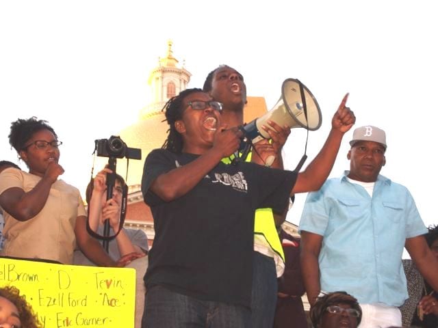 Boston demonstrators call for end to police shootings Boston demonstrators call for end to police shootings