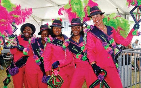 New Orleans Jazz Fest draws dancing, cheering fans