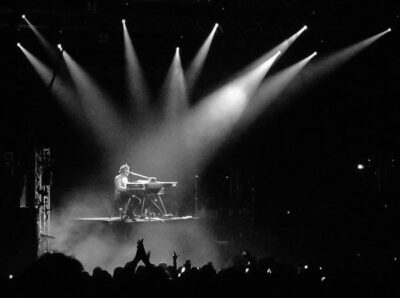 Neo soul icon D’Angelo captivates eclectic House of Blues crowd