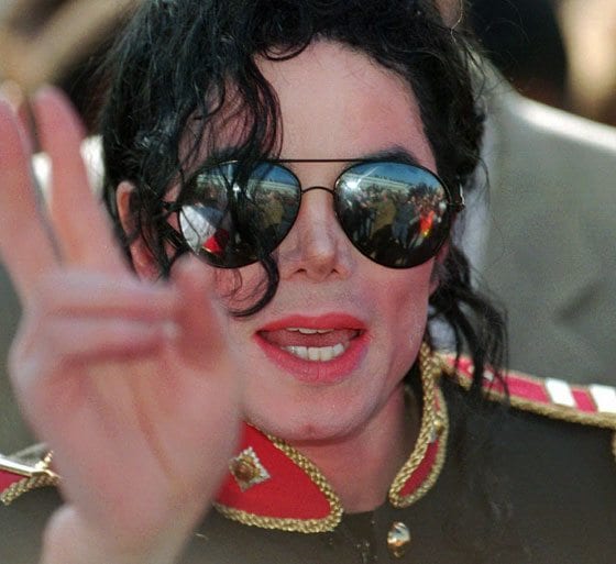 At BET Awards, Janet Jackson honors Michael