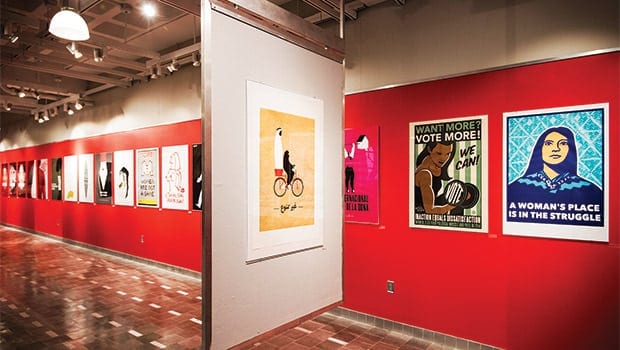 Feminist posters tout equality Feminist posters tout equality