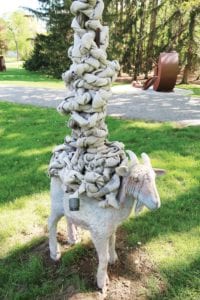Nari Ward, “Firehose with libation II, G.O.A.T.” (2017); photos: Susan Saccoccia