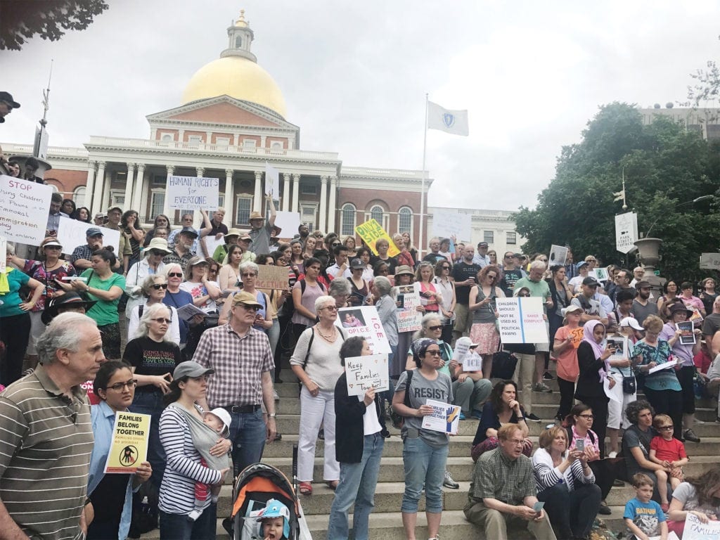 Protesters denounce Trump admin. family separation policy Protesters denounce Trump admin. family separation policy