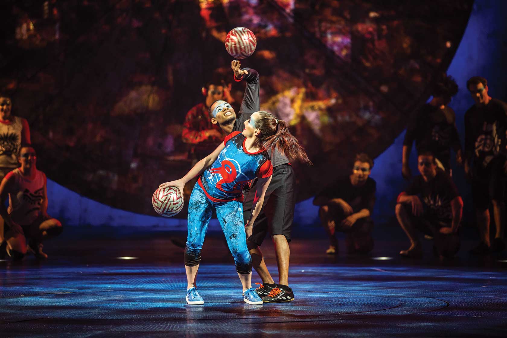 Cirque du Soleil literally jumps through hoops to put on a holiday show