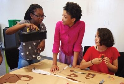 Students become entrepreneurs at Roxbury Innovation Center