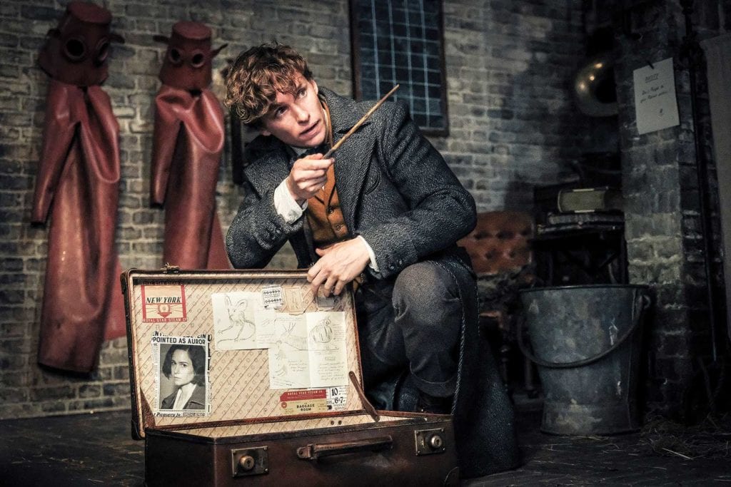 ‘Crimes of Grindelwald’ revolves around familiar clash of good vs. evil ‘Crimes of Grindelwald’ revolves around familiar clash of good vs. evil