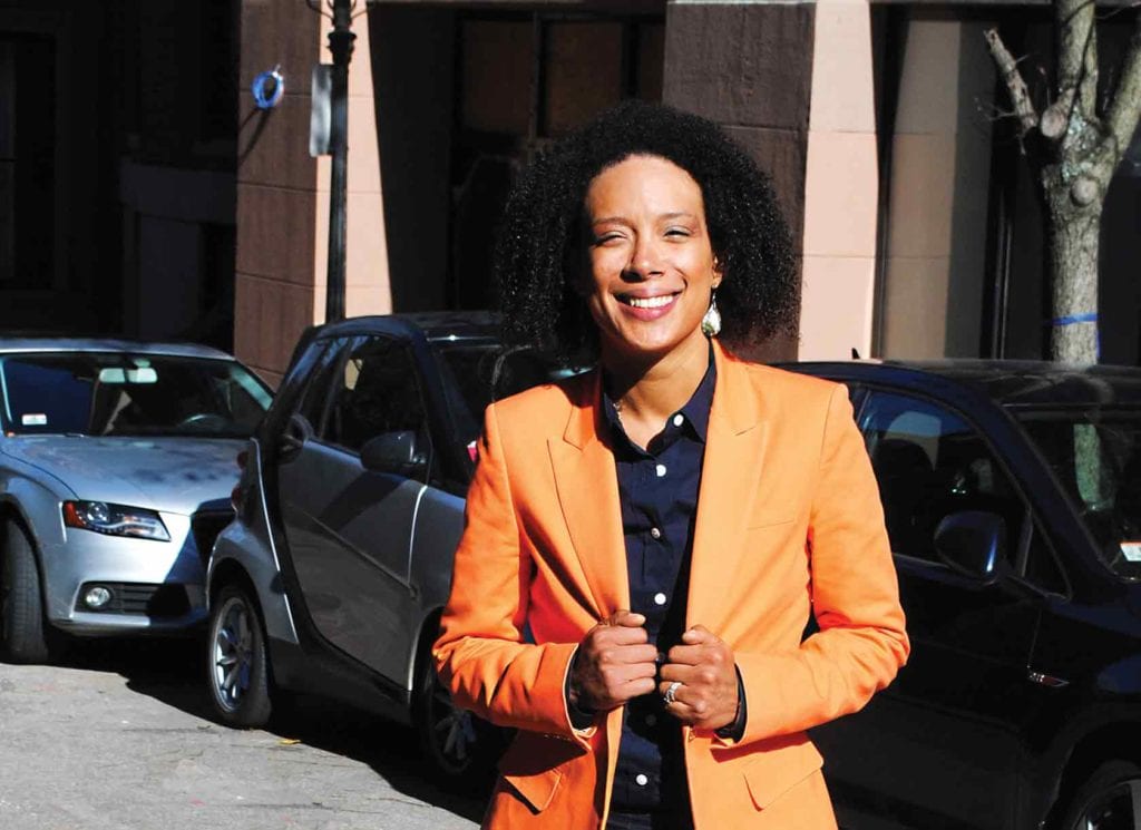 Political consultant trades on organizing experience Political consultant trades on organizing experience