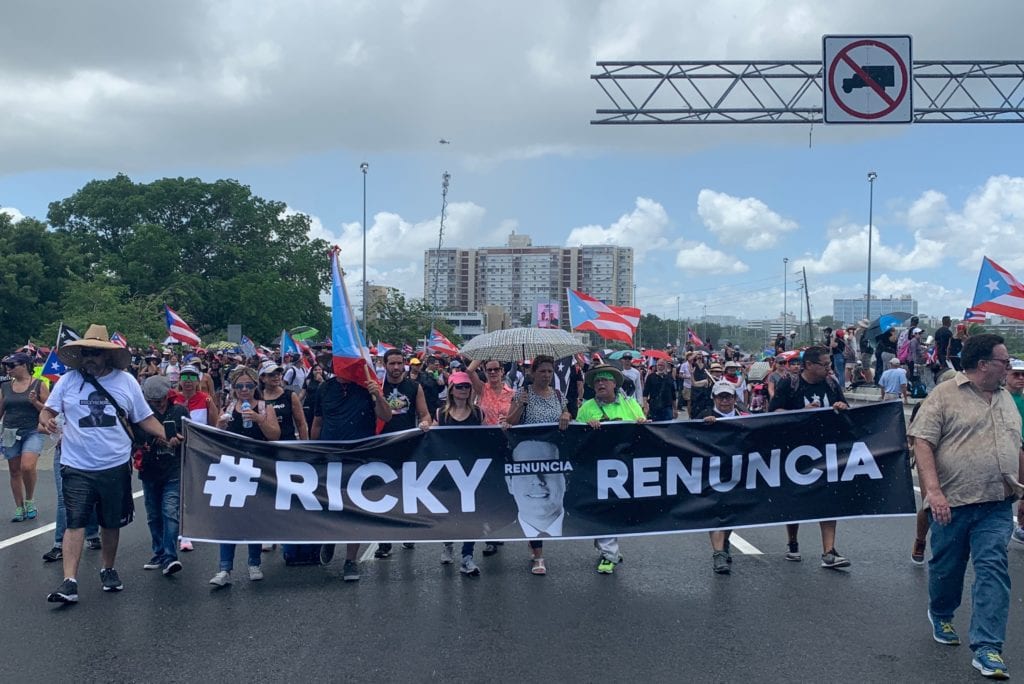 Protestors call on Puerto Rico governor to resign Protestors call on Puerto Rico governor to resign