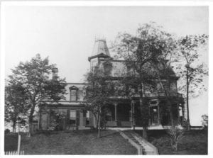 Fenno’s mansion, as seen from Buena Vista Street. PHOTO: BOSTON LANDMARKS COMMISSION IMAGE COLLECTION, CITY OF BOSTON ARCHIVES
