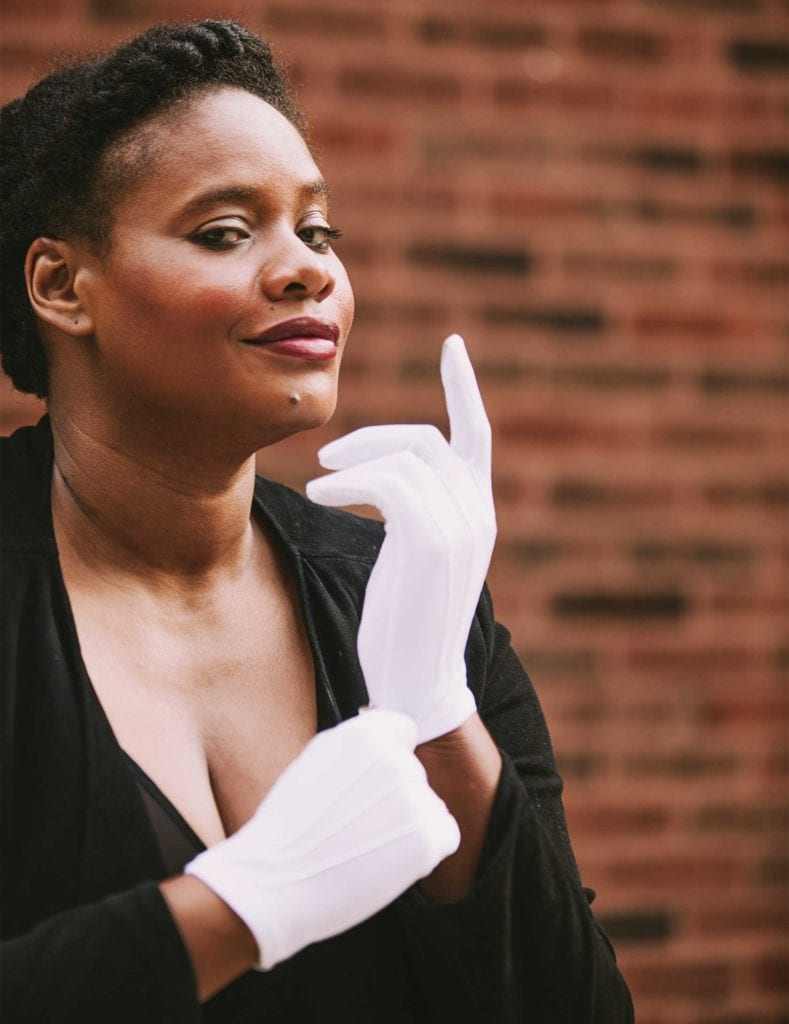 Dee Dee Batteast confronts casting stereotypes in her one-woman show Dee Dee Batteast confronts casting stereotypes in her one-woman show