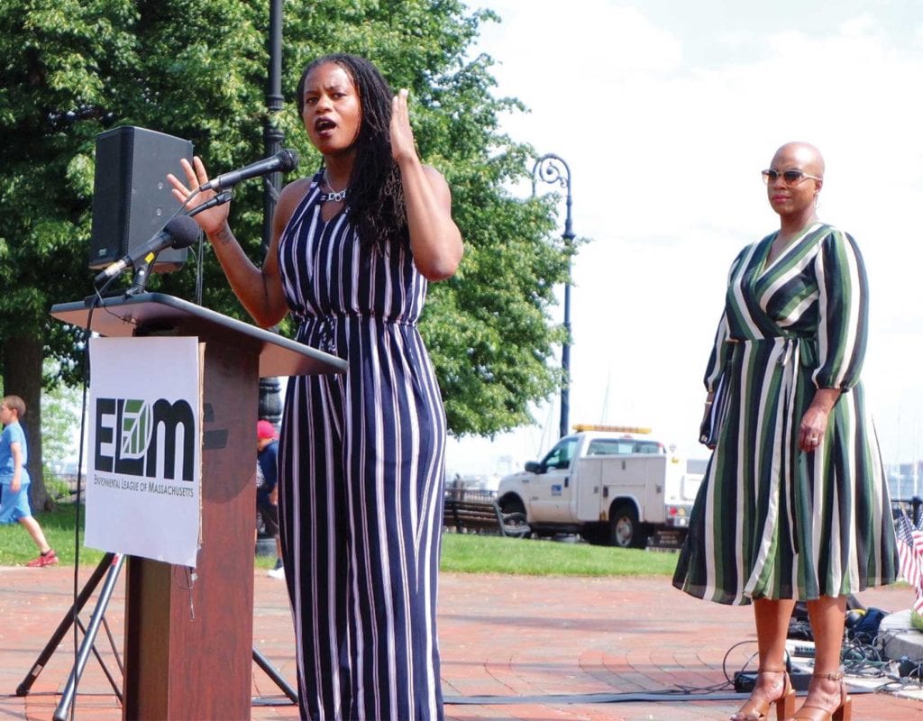 Edwards, Pressley make push for clean jobs Edwards, Pressley make push for clean jobs