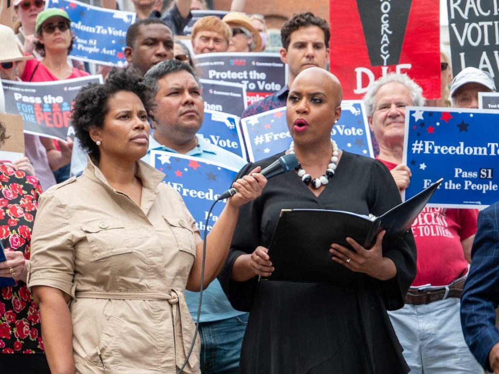 Advocates back anti-voter suppression bill Advocates back anti-voter suppression bill