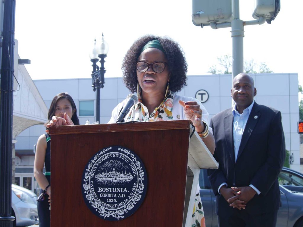 Janey rolls out free 28 bus pilot program Janey rolls out free 28 bus pilot program