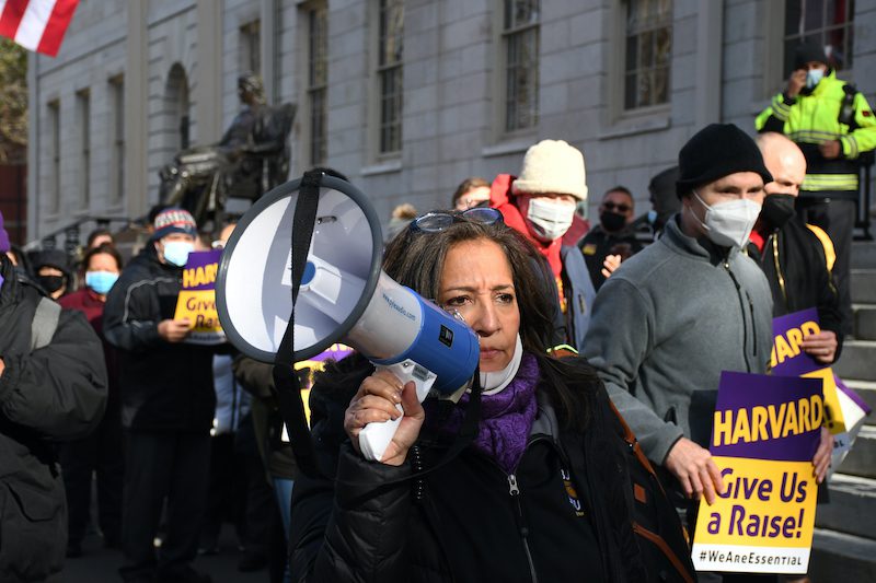 Harvard workers reject university’s contract offer Harvard workers reject university’s contract offer
