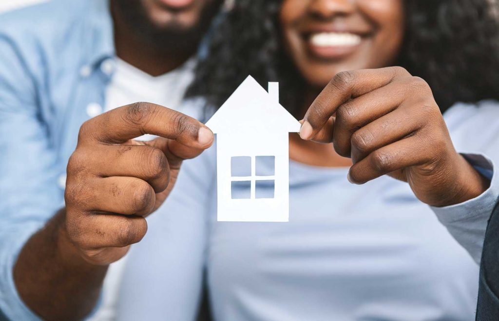 Buying a new home? Consider a local lender