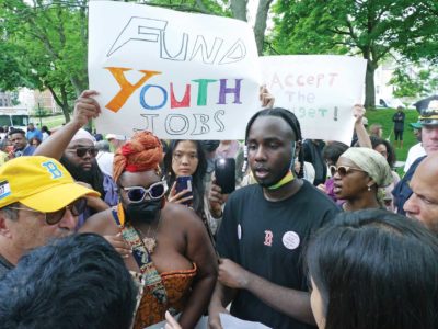 Coalition presses mayor on police budget