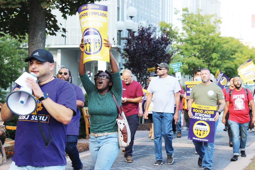 MIT workers rally for pay raise, new contract MIT workers rally for pay raise, new contract