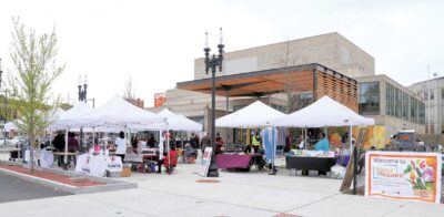 ’Tis the season to Savor the Square