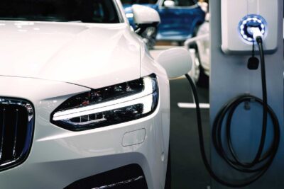 City explores curbside electric vehicle charging stations in residential areas