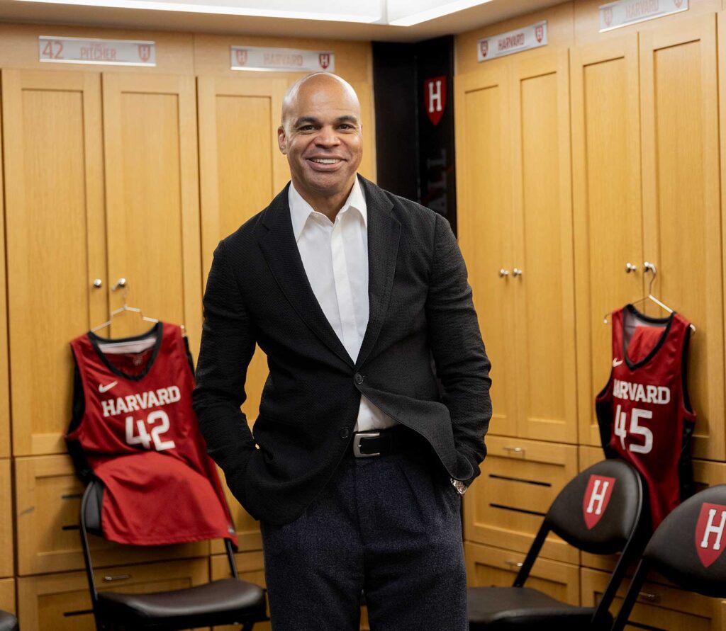Tommy Amaker: A leader on and off court Tommy Amaker: A leader on and off court