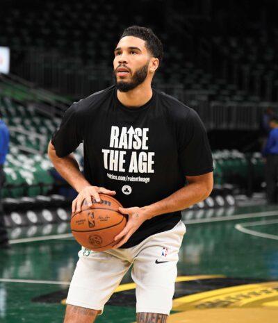 Pro athletes support legislation to ‘raise the age’ of juveniles