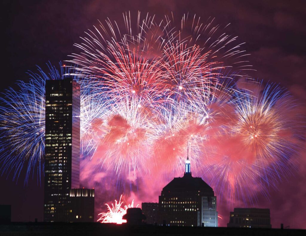 What are you doing New Year’s Eve? Ring in 2024 with these free activities!